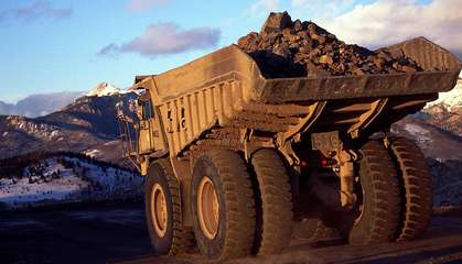 業(yè)績大變臉 西部礦業(yè)巨虧20億，有色金屬礦產(chǎn)品貿(mào)易前景不容樂觀